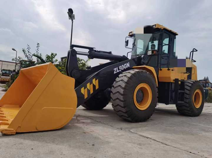 China Jiangsu Famous Brand Used Wheel Good Condition Loader ZL50GN Used Loader for Sale - Máy xúc lật bánh lốp: hình 3 China Jiangsu Famous Brand Used Wheel Good Condition Loader ZL50GN Used Loader for Sale - Máy xúc lật bánh lốp: hình 3