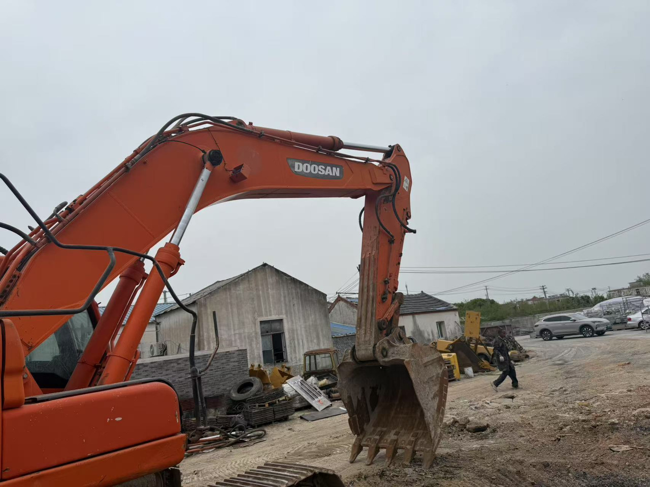 DOOSAN Original DOOSAN DX360 in stock good quality for sale - Máy xúc bánh xích: hình 2 DOOSAN Original DOOSAN DX360 in stock good quality for sale - Máy xúc bánh xích: hình 2