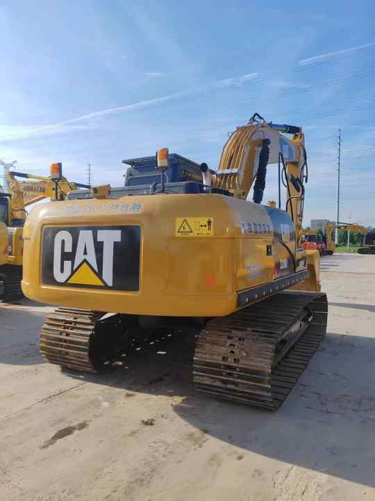 Durable Second Hand Machine Original Used Caterpillar Excavator CAT 330D2 USED 329D2 320D2 325D 315D Excavator - Máy xúc bánh xích: hình 3 Durable Second Hand Machine Original Used Caterpillar Excavator CAT 330D2 USED 329D2 320D2 325D 315D Excavator - Máy xúc bánh xích: hình 3