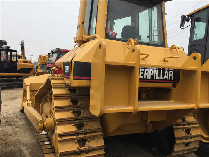 Good Condition D6N Mini Bulldozer New Crawler Bulldozer with Parts Price Bulldozers - Máy ủi: hình 2 Good Condition D6N Mini Bulldozer New Crawler Bulldozer with Parts Price Bulldozers - Máy ủi: hình 2