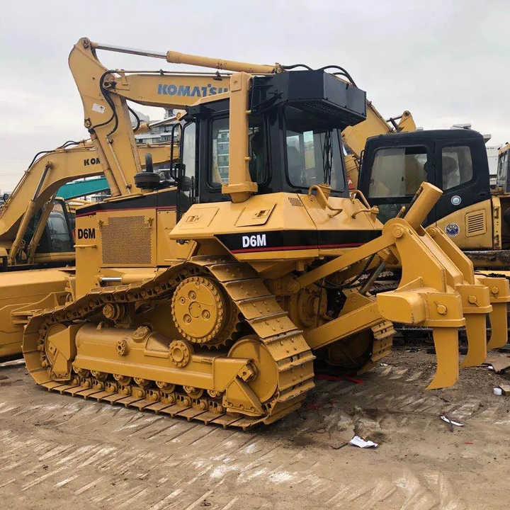 Good Condition D6m Mini Bulldozer New Crawler Bulldozer with Parts Price Bulldozers - Máy ủi: hình 3 Good Condition D6m Mini Bulldozer New Crawler Bulldozer with Parts Price Bulldozers - Máy ủi: hình 3
