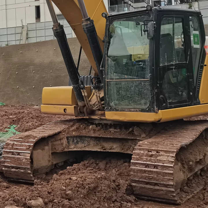 Good Condition Used CAT Excavator Japan 330GC Original Used Excavator Cat 330GC in Stock - Máy xúc bánh xích: hình 4 Good Condition Used CAT Excavator Japan 330GC Original Used Excavator Cat 330GC in Stock - Máy xúc bánh xích: hình 4