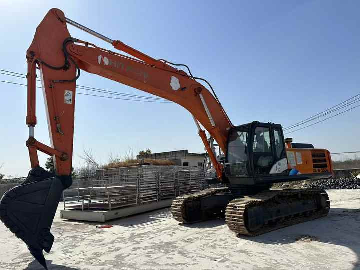 High Quality Hitachi ZX350H-5G Used Excavator with Excellent Performance and Less Time Used Hitachi ZX350 for Sale - Máy xúc bánh xích: hình 5 High Quality Hitachi ZX350H-5G Used Excavator with Excellent Performance and Less Time Used Hitachi ZX350 for Sale - Máy xúc bánh xích: hình 5