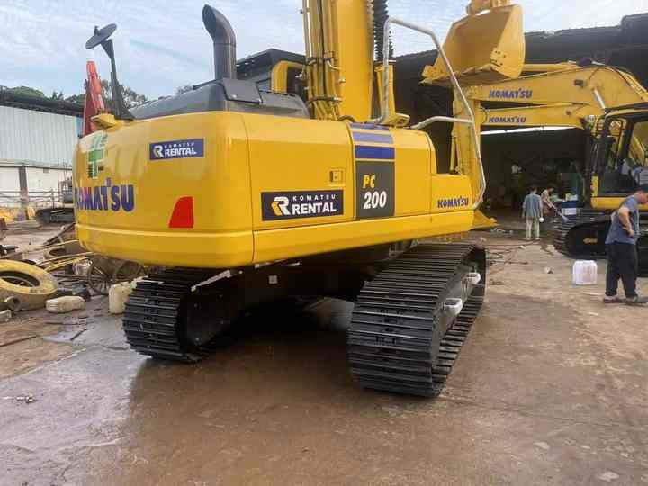 PC200-8 Low Working Hour Second Hand 20 Ton Excavator Komatsu Pc200-8 Crawler Excavator Used Komatsu Excavator PC200-8N1 - Máy xúc: hình 3 PC200-8 Low Working Hour Second Hand 20 Ton Excavator Komatsu Pc200-8 Crawler Excavator Used Komatsu Excavator PC200-8N1 - Máy xúc: hình 3