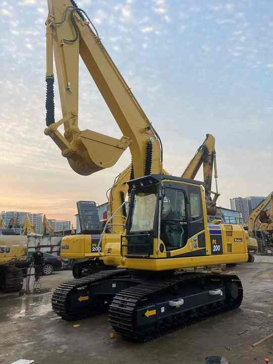 PC200-8 Low Working Hour Second Hand 20 Ton Excavator Komatsu Pc200-8 Crawler Excavator Used Komatsu Excavator PC200-8N1 - Máy xúc: hình 2 PC200-8 Low Working Hour Second Hand 20 Ton Excavator Komatsu Pc200-8 Crawler Excavator Used Komatsu Excavator PC200-8N1 - Máy xúc: hình 2