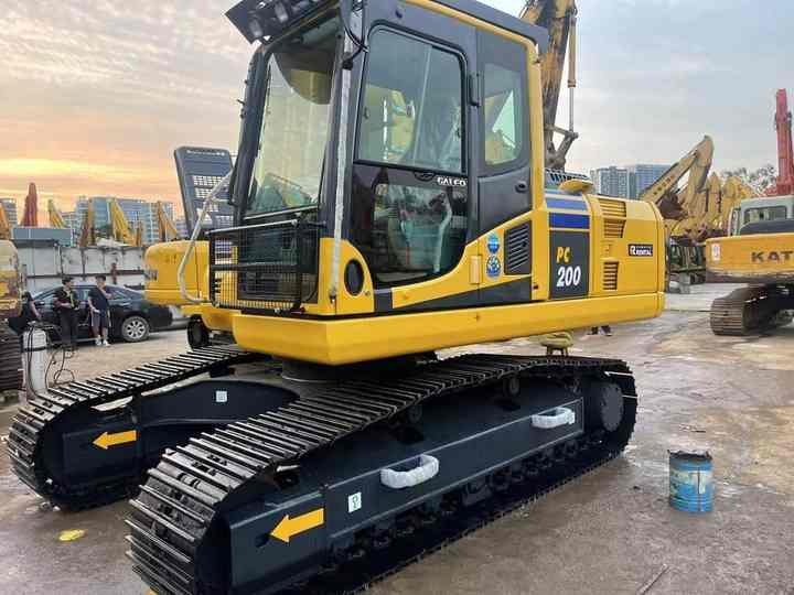 PC200-8 Low Working Hour Second Hand 20 Ton Excavator Komatsu Pc200-8 Crawler Excavator Used Komatsu Excavator PC200-8N1 - Máy xúc: hình 4 PC200-8 Low Working Hour Second Hand 20 Ton Excavator Komatsu Pc200-8 Crawler Excavator Used Komatsu Excavator PC200-8N1 - Máy xúc: hình 4