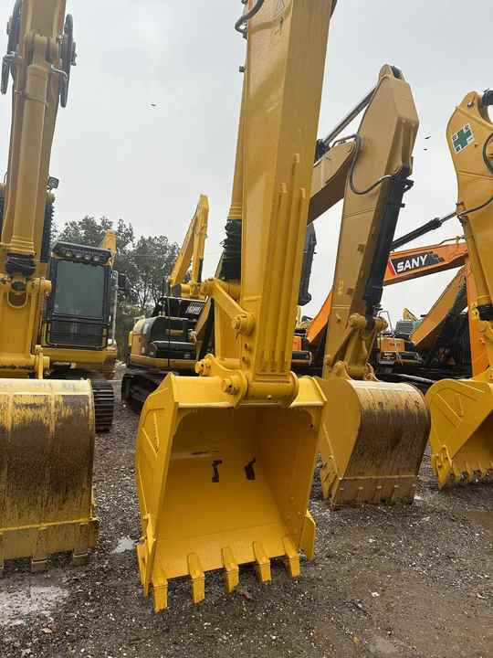 PC200-8 Low Working Hour Second Hand 20 Ton Excavator Komatsu Pc200-8 Crawler Excavator Used Komatsu Excavator PC200-8N1 - Máy xúc: hình 5 PC200-8 Low Working Hour Second Hand 20 Ton Excavator Komatsu Pc200-8 Crawler Excavator Used Komatsu Excavator PC200-8N1 - Máy xúc: hình 5