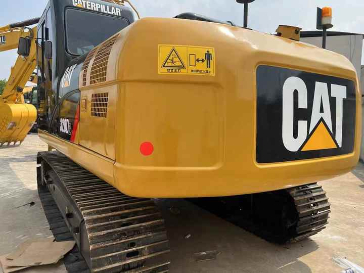 Reasonable Price Japan Original 330d2 Caterpillar Excavator CAT USED 329D2 320D2 325D 315D Excavator - Máy xúc bánh xích: hình 3 Reasonable Price Japan Original 330d2 Caterpillar Excavator CAT USED 329D2 320D2 325D 315D Excavator - Máy xúc bánh xích: hình 3