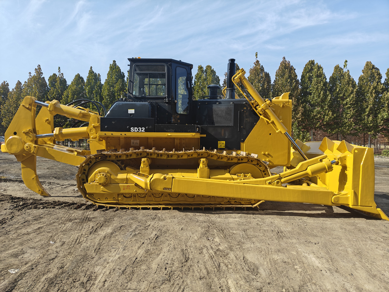 SHANTUI Used China Brand Shantui Sd32 Bulldozer in Stock High Quality Shantui Sd16 22 32 Bulldozer for Sale - Máy ủi: hình 2 SHANTUI Used China Brand Shantui Sd32 Bulldozer in Stock High Quality Shantui Sd16 22 32 Bulldozer for Sale - Máy ủi: hình 2