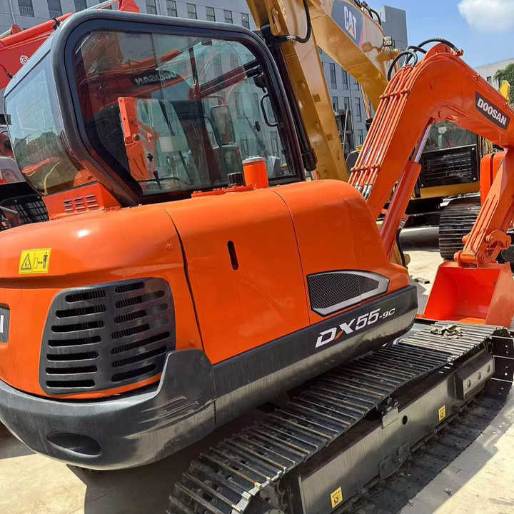 USED Doosan Dx55 Mini Excavator with Good Condition for Sale - Máy xúc mini: hình 1 USED Doosan Dx55 Mini Excavator with Good Condition for Sale - Máy xúc mini: hình 1