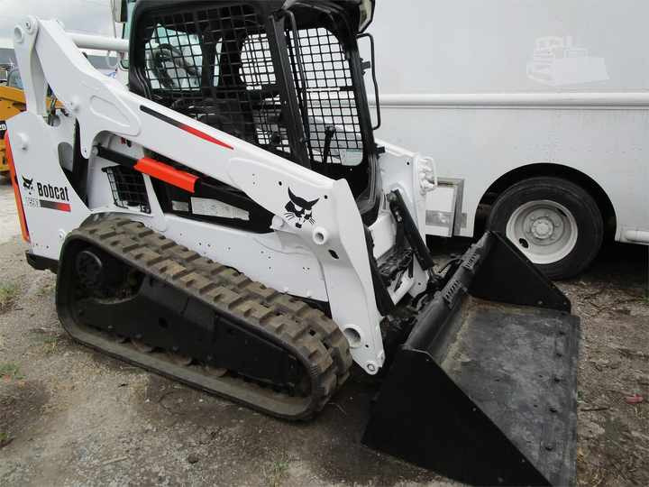 Used Bobcat T590 Used Skid Steer Loader with Good Condition for Sale S160 S185 S300 S330 T590 3T 4T 5T 2T - Máy xúc lật đa năng: hình 2 Used Bobcat T590 Used Skid Steer Loader with Good Condition for Sale S160 S185 S300 S330 T590 3T 4T 5T 2T - Máy xúc lật đa năng: hình 2