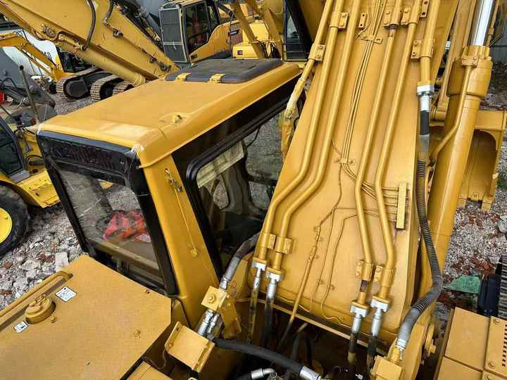 Used Caterpillar 330B Excavator Original Japan Brand Caterpillar 312 315 320 330 336 Excavator on Sale - Máy xúc bánh xích: hình 4 Used Caterpillar 330B Excavator Original Japan Brand Caterpillar 312 315 320 330 336 Excavator on Sale - Máy xúc bánh xích: hình 4