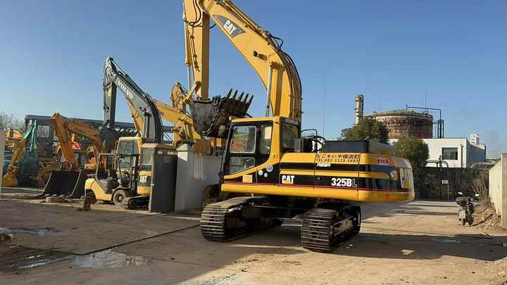 Used Digger CAT 325BL Construction Machinery Construction Digger Used CAT 325BL Cheap Excavator - Máy xúc bánh xích: hình 3 Used Digger CAT 325BL Construction Machinery Construction Digger Used CAT 325BL Cheap Excavator - Máy xúc bánh xích: hình 3