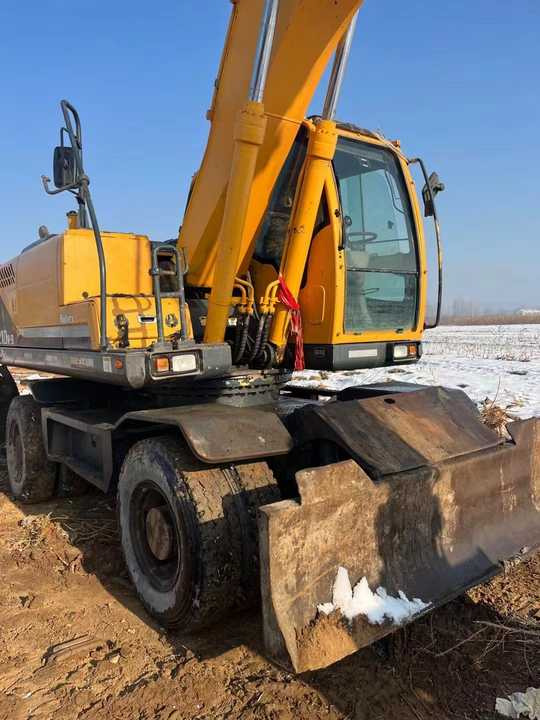 Used Korea Brand Original hyundai 210w-9 Wheel Excavator for Sale Used hyundai Wheel Excavator - Máy xúc bánh lốp: hình 2 Used Korea Brand Original hyundai 210w-9 Wheel Excavator for Sale Used hyundai Wheel Excavator - Máy xúc bánh lốp: hình 2