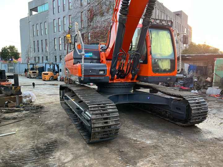 Used Large Doosan DX340 Excavator Original DX340-9 Used Excavator 34 Tons DX340lc-9c Hydraulic Excavator Sold Well - Máy xúc bánh xích: hình 5 Used Large Doosan DX340 Excavator Original DX340-9 Used Excavator 34 Tons DX340lc-9c Hydraulic Excavator Sold Well - Máy xúc bánh xích: hình 5