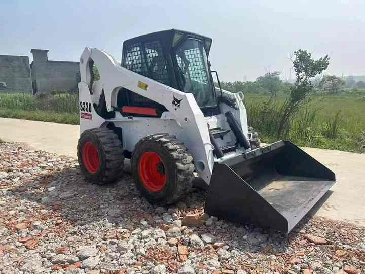 Máy xúc lật đa năng Very Low Price American Brand Used Bobcat S330 Skid Steer Loader with Superior Performance for Sale S160/S180/S300 in Stock: hình 6