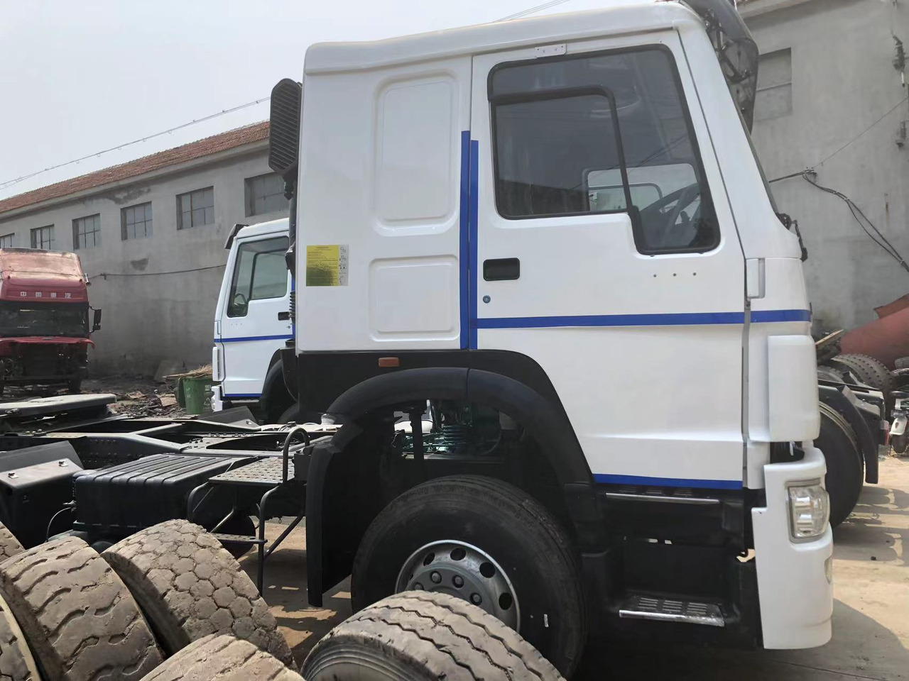 Howo HOWO 371 - Xe đầu kéo: hình 5 Howo HOWO 371 - Xe đầu kéo: hình 5