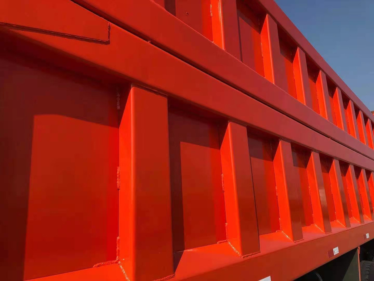 Howo China Brand Howo Dump 12 Wheeler 8x4 6x4 6 4 Sinotruk 371 Hp 375hp Sino Mine Tipper Truck for Sale - Xe tải: hình 2 Howo China Brand Howo Dump 12 Wheeler 8x4 6x4 6 4 Sinotruk 371 Hp 375hp Sino Mine Tipper Truck for Sale - Xe tải: hình 2