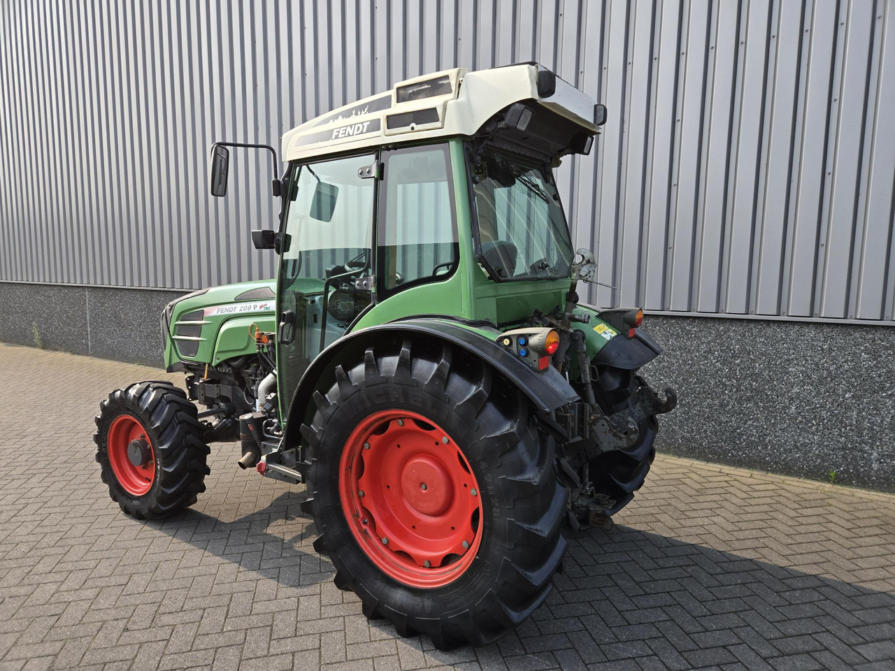 Fendt 209P - Máy cày: hình 2 Fendt 209P - Máy cày: hình 2