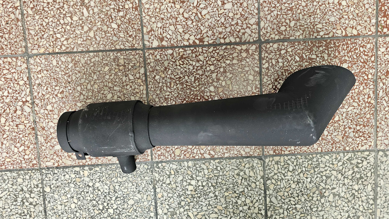 Ejektor tłumik wydech Deutz Fahr Topliner 0652_4795 - Phụ tùng cho Máy móc nông nghiệp: hình 1 Ejektor tłumik wydech Deutz Fahr Topliner 0652_4795 - Phụ tùng cho Máy móc nông nghiệp: hình 1