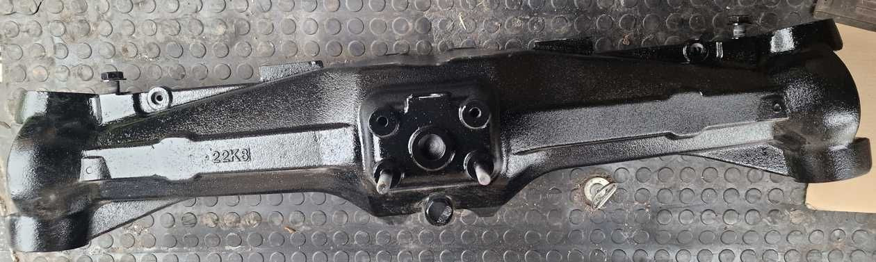 Obudowa przedniego mostu Deutz Fahr Same Lamborghini 0.008.5332.0 - Phụ tùng cho Máy móc nông nghiệp: hình 1 Obudowa przedniego mostu Deutz Fahr Same Lamborghini 0.008.5332.0 - Phụ tùng cho Máy móc nông nghiệp: hình 1
