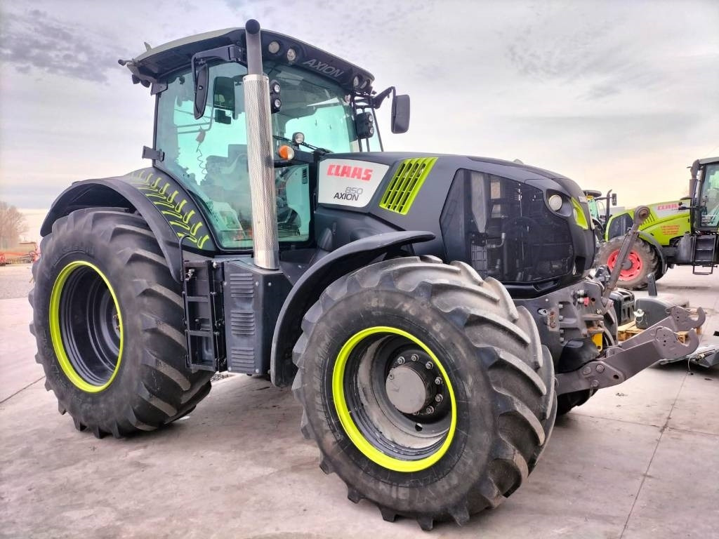 Claas Axion 810 - Máy cày: hình 1 Claas Axion 810 - Máy cày: hình 1