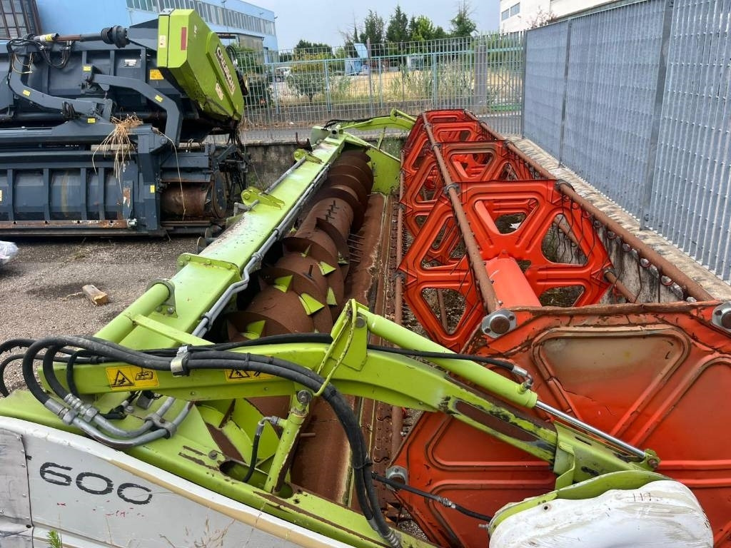 Claas C 600 - Đính kèm máy gặt: hình 2 Claas C 600 - Đính kèm máy gặt: hình 2