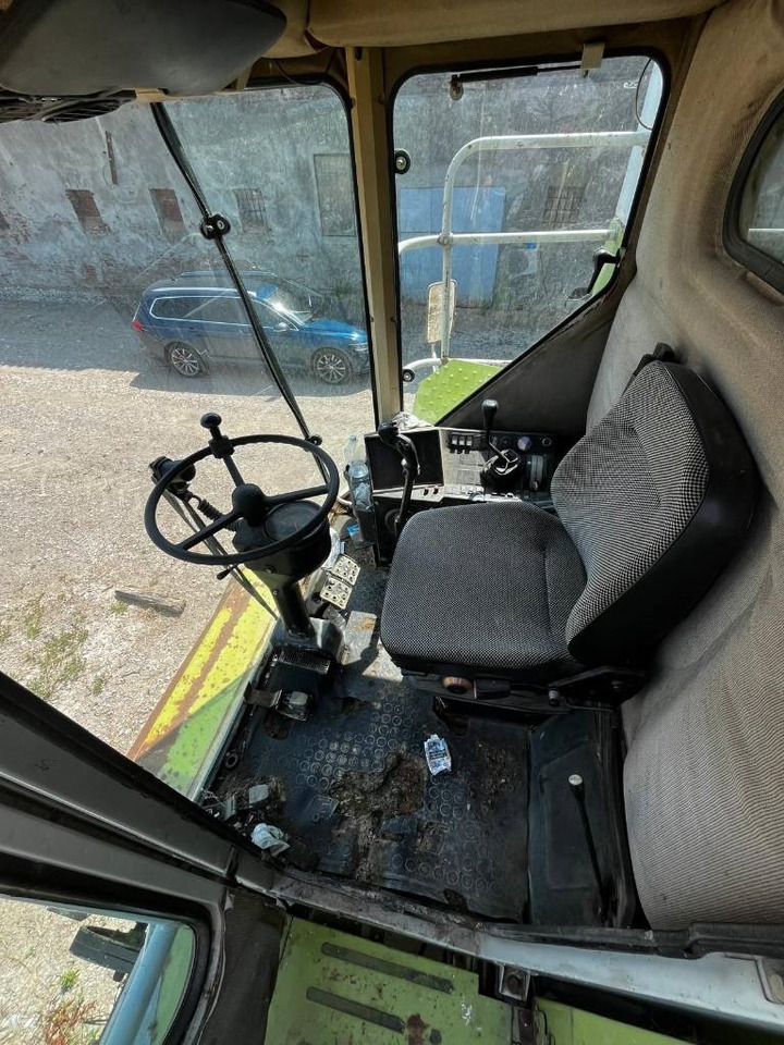 Claas COMMANDOR 116 CS RISO - Máy gặt đập: hình 3 Claas COMMANDOR 116 CS RISO - Máy gặt đập: hình 3