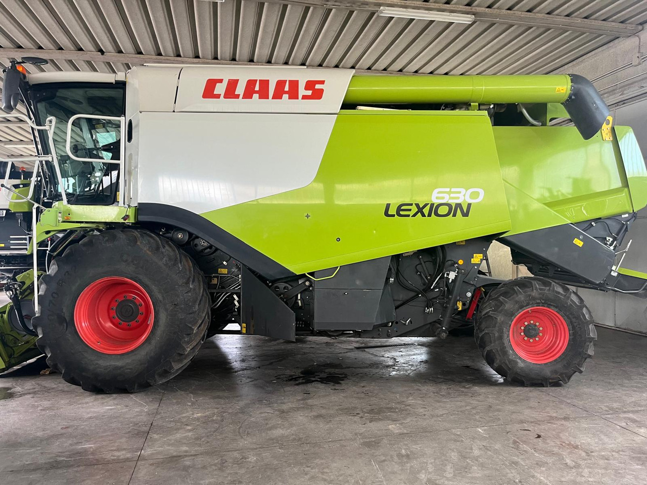 Claas Lexion 630 Montana - Máy gặt đập: hình 1 Claas Lexion 630 Montana - Máy gặt đập: hình 1