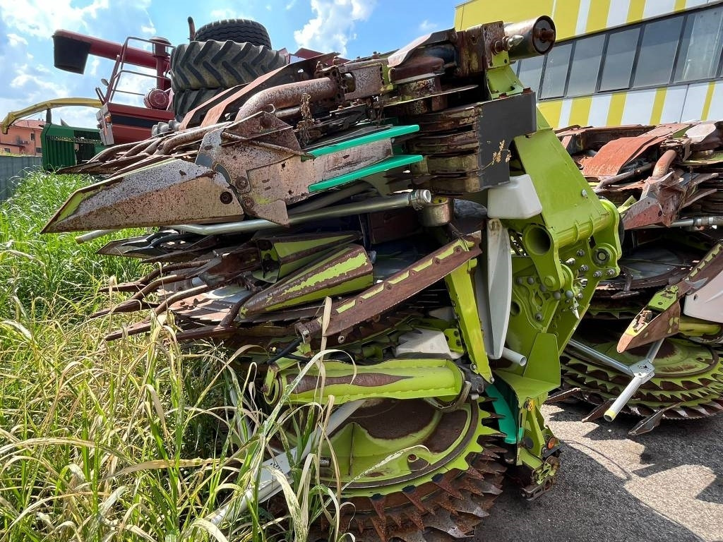 Claas Orbis 750 - Trang thiết bị dàn trải: hình 4 Claas Orbis 750 - Trang thiết bị dàn trải: hình 4