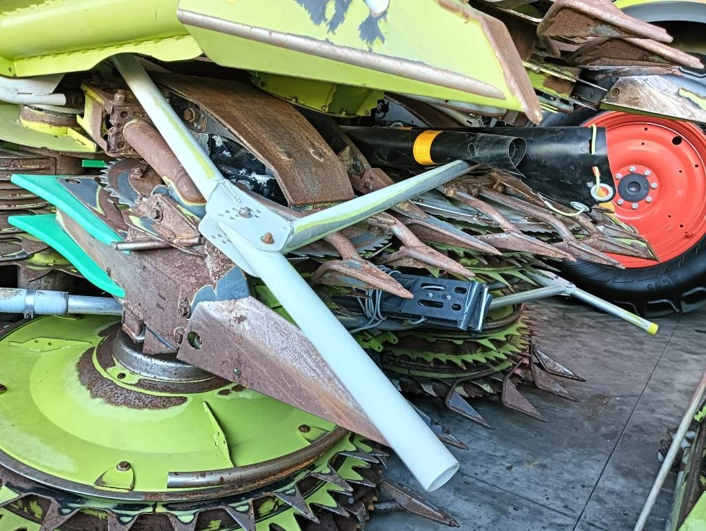 Claas Orbis 750  - Trang thiết bị dàn trải: hình 3 Claas Orbis 750  - Trang thiết bị dàn trải: hình 3