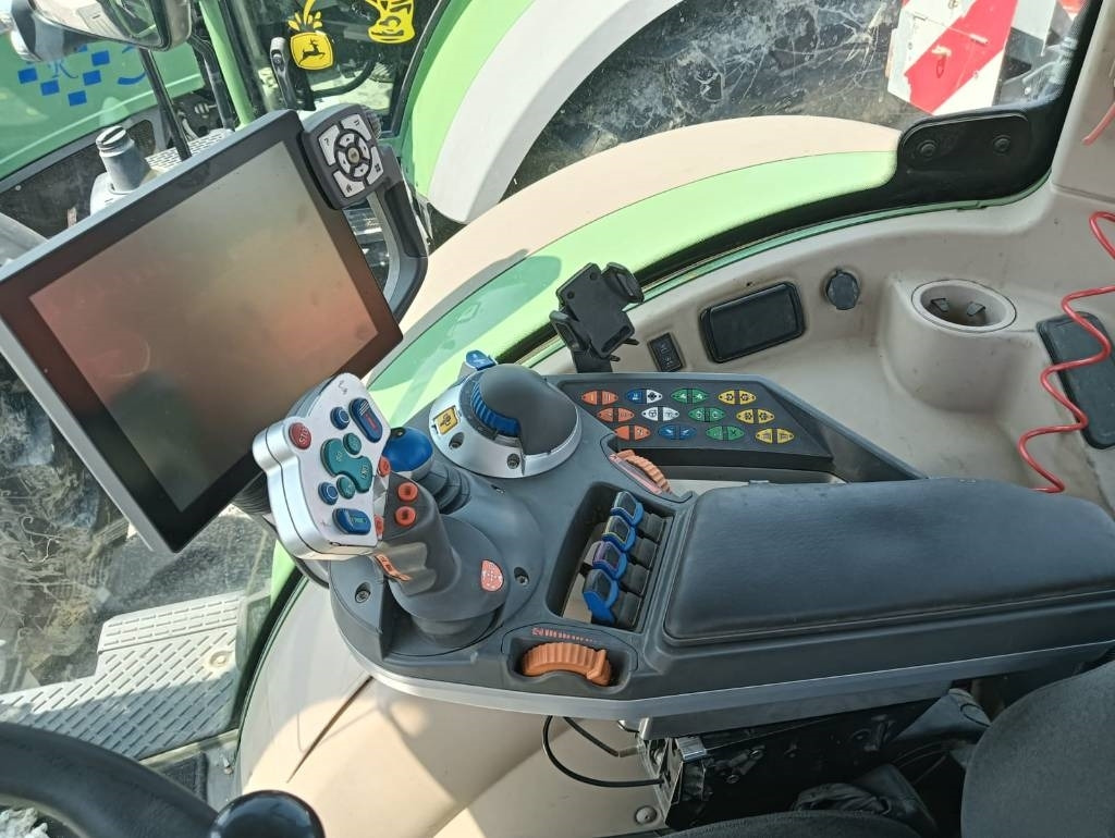 Fendt 718 Vario - Máy cày: hình 5 Fendt 718 Vario - Máy cày: hình 5