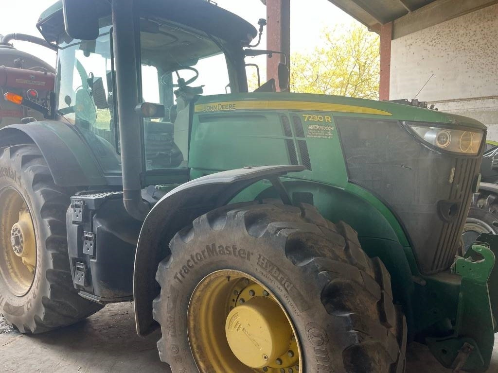 John Deere 7230 R - Máy cày: hình 1 John Deere 7230 R - Máy cày: hình 1