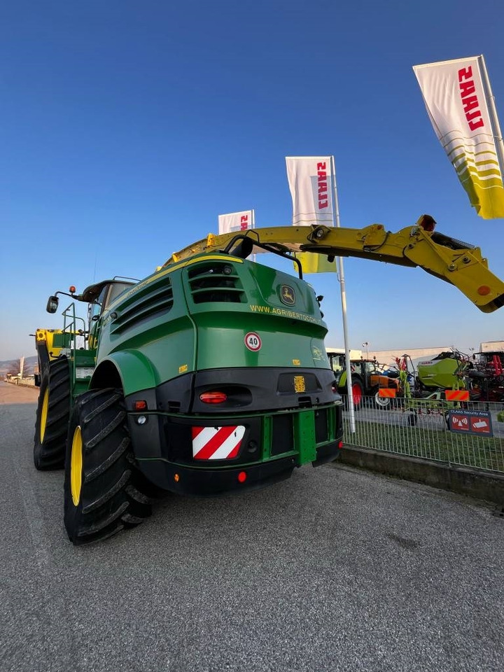 John Deere 8800 - Máy gặt đập thức ăn gia súc: hình 3 John Deere 8800 - Máy gặt đập thức ăn gia súc: hình 3