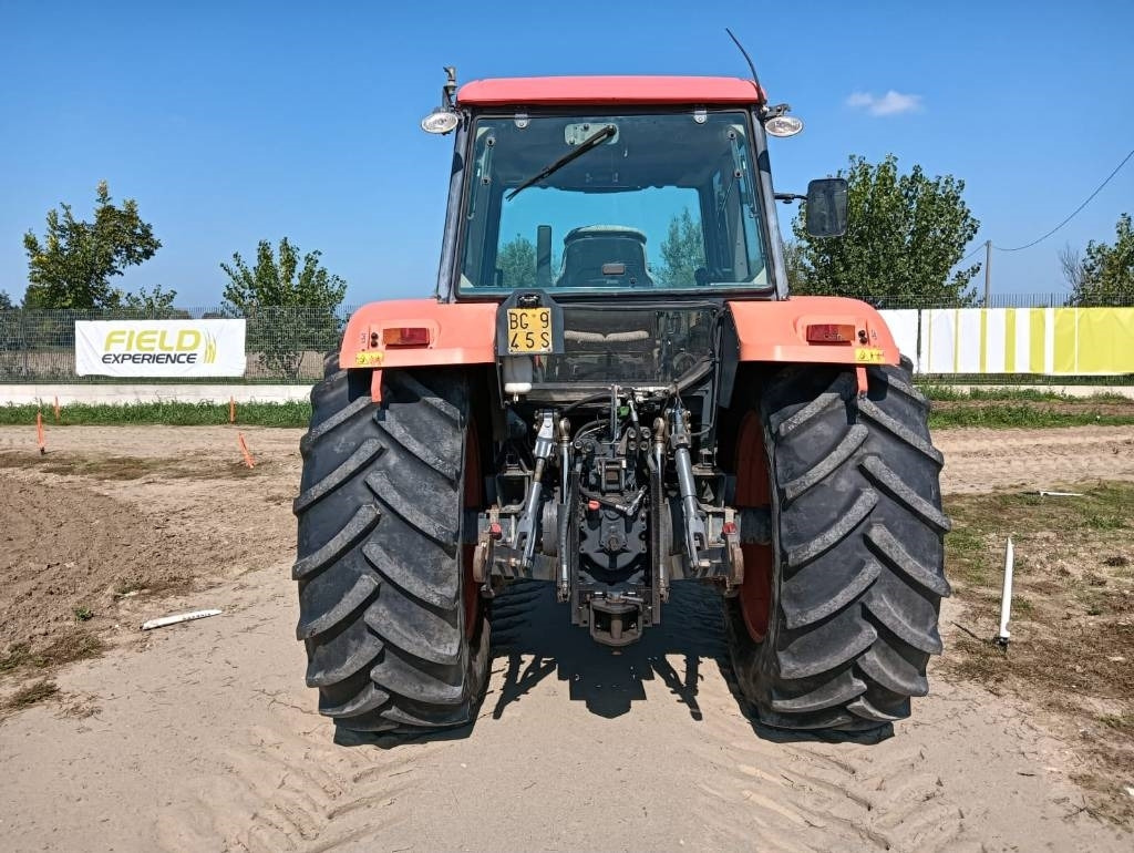 Kubota M 128 X - Máy cày: hình 4 Kubota M 128 X - Máy cày: hình 4