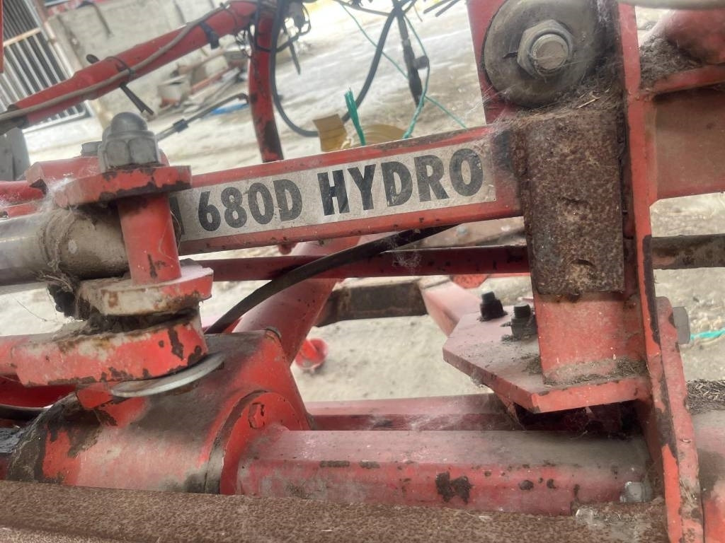 Lely TH 680 - Dàn trải/ Cào: hình 5 Lely TH 680 - Dàn trải/ Cào: hình 5