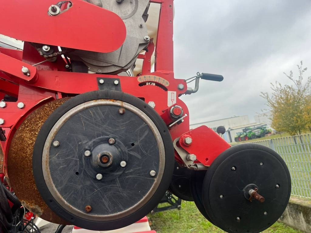 Mascar M 12 - Máy gieo hạt chính xác: hình 4 Mascar M 12 - Máy gieo hạt chính xác: hình 4