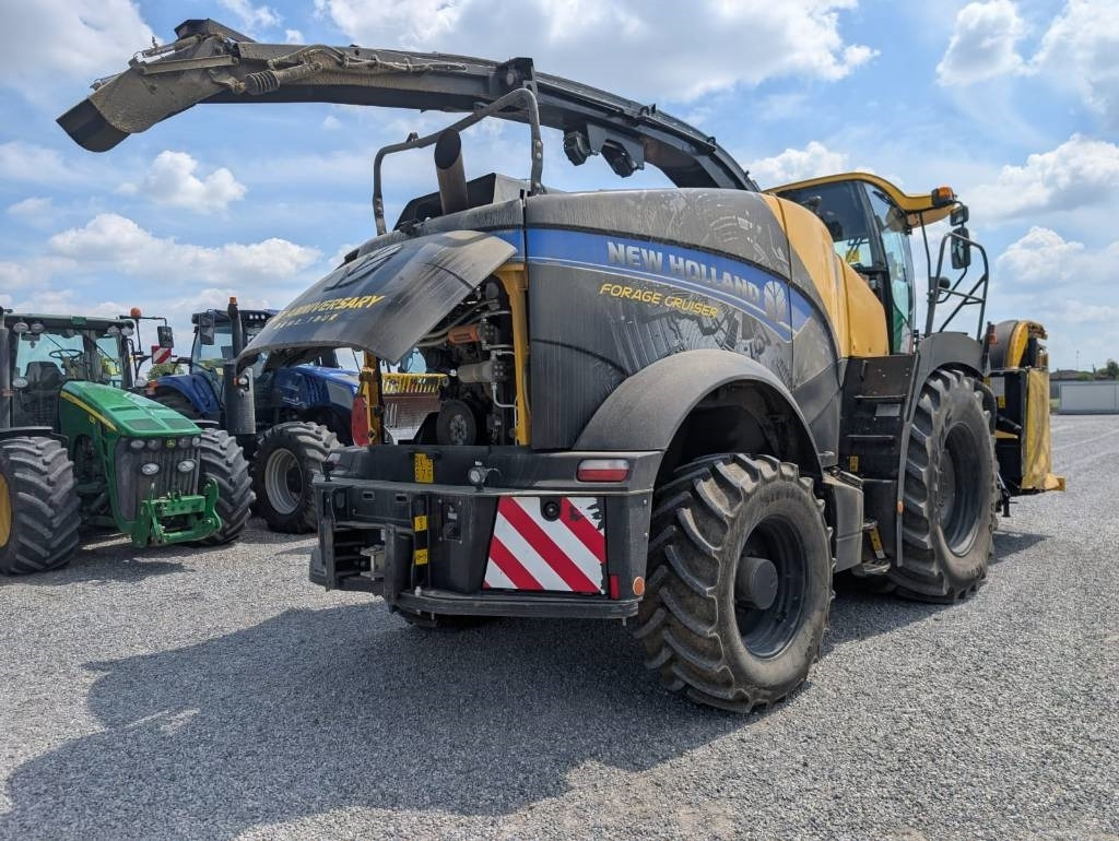 New Holland FR 650 - Máy gặt đập thức ăn gia súc: hình 3 New Holland FR 650 - Máy gặt đập thức ăn gia súc: hình 3