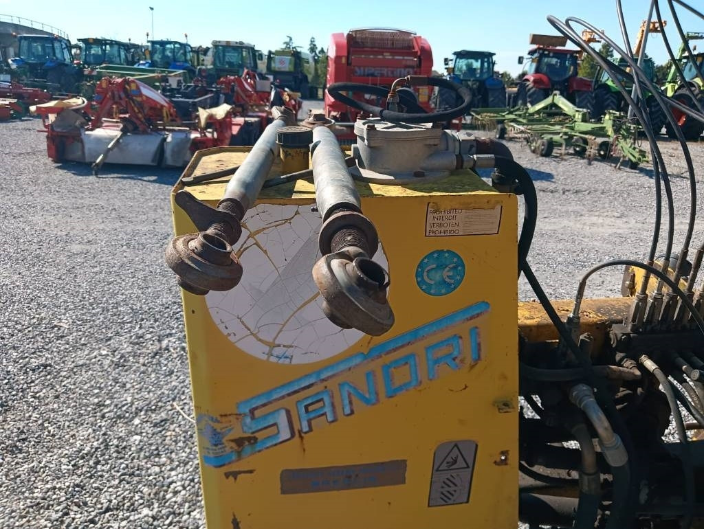 Sandri K7 - Máy cắt cỏ: hình 3 Sandri K7 - Máy cắt cỏ: hình 3