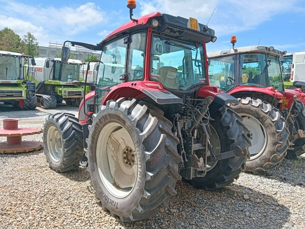 Valtra A 114 - Máy cày: hình 4 Valtra A 114 - Máy cày: hình 4