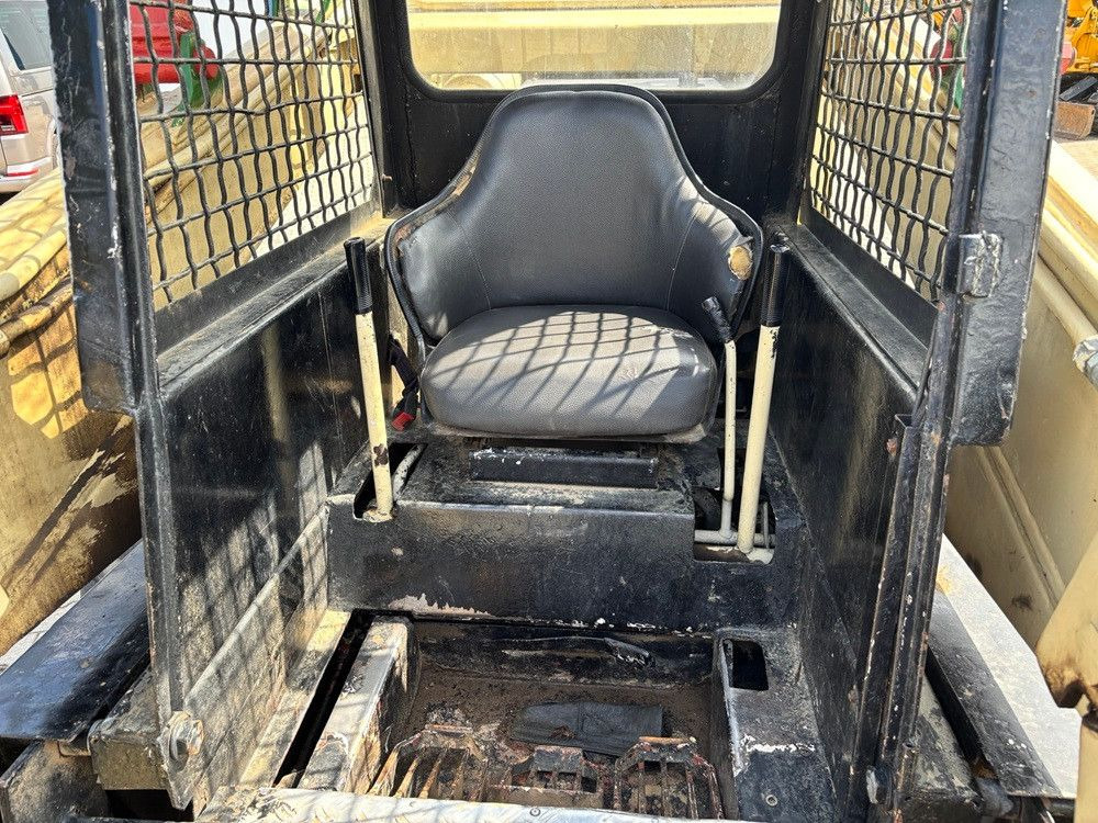 Bobcat 970 - Máy xúc lật đa năng: hình 3 Bobcat 970 - Máy xúc lật đa năng: hình 3