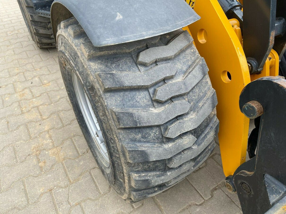 Schäffer 24E - Máy xúc lật bánh lốp: hình 3 Schäffer 24E - Máy xúc lật bánh lốp: hình 3