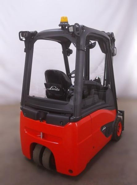 Fenwick E16 02 - Xe nâng điện: hình 2 Fenwick E16 02 - Xe nâng điện: hình 2