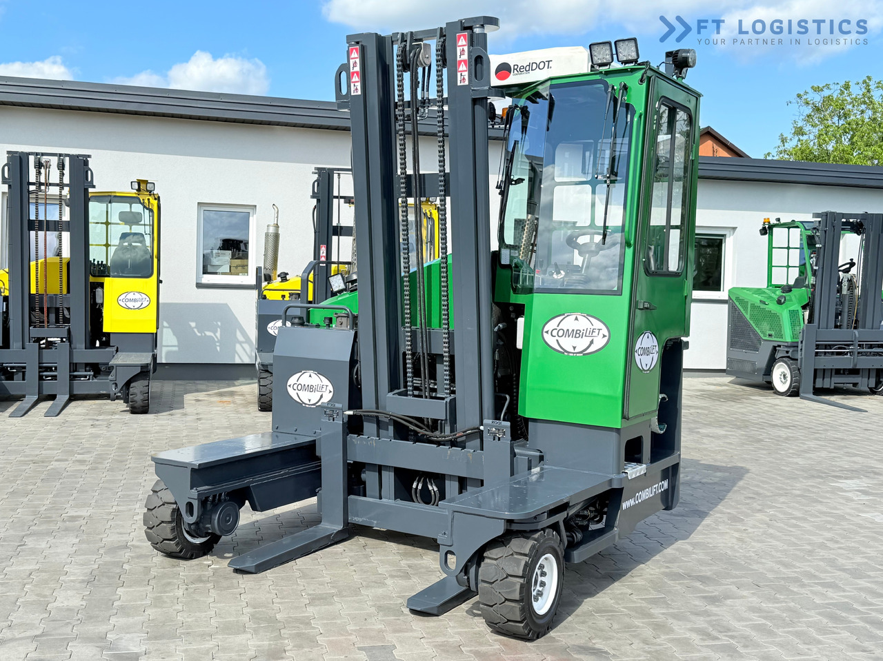 COMBILIFT C3500 / DUPLEX 4100MM / GAS / EXTENDABLE FORKS / CABIN / HEATING + AIR CONDITIONING / LIKE NEW - Xe tải tiếp cận 4 hướng: hình 2 COMBILIFT C3500 / DUPLEX 4100MM / GAS / EXTENDABLE FORKS / CABIN / HEATING + AIR CONDITIONING / LIKE NEW - Xe tải tiếp cận 4 hướng: hình 2