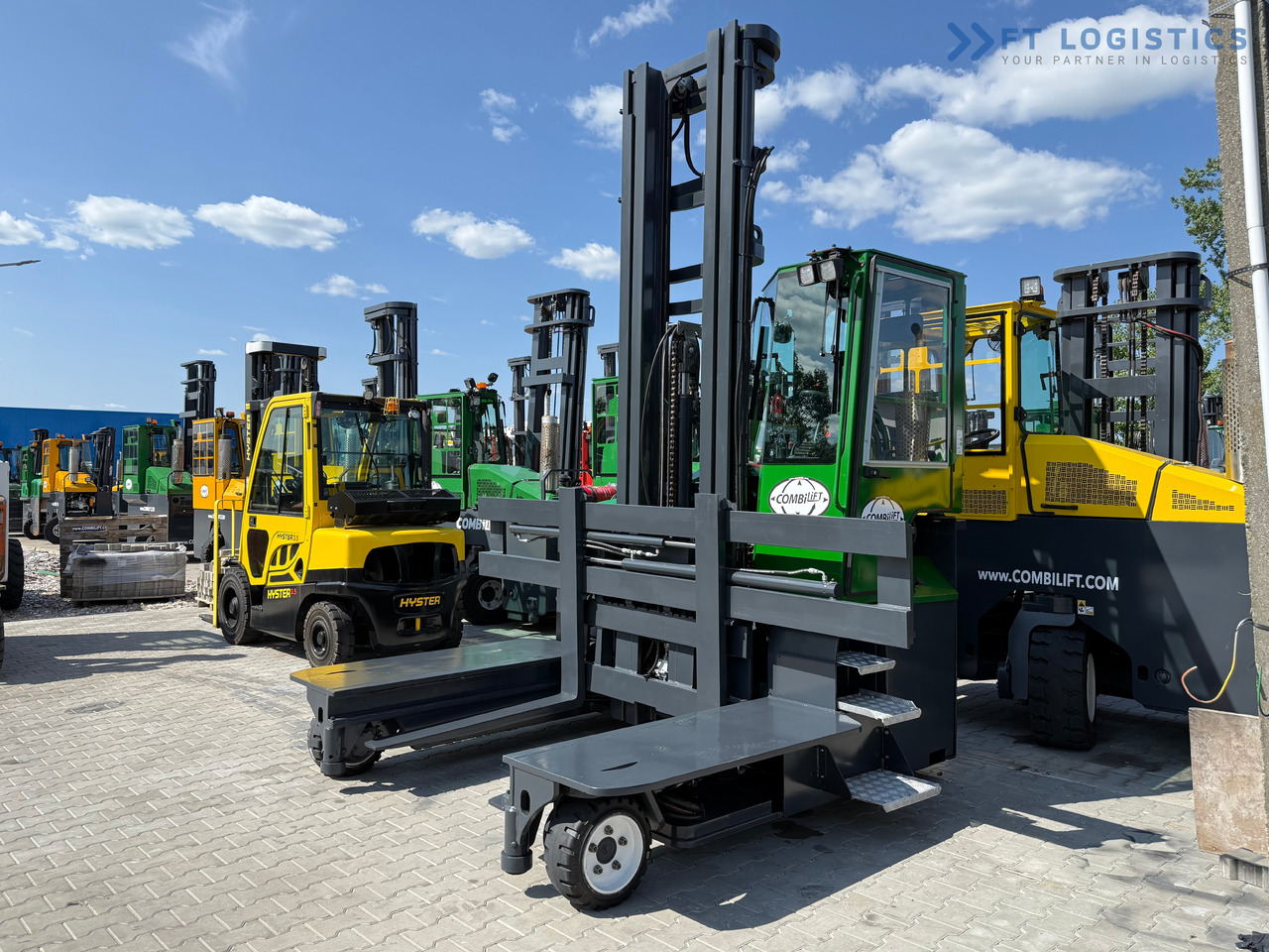 COMBILIFT C5000E / ELECTRIC / TRIPLEX 8300MM / FULL FREE LIFT / WIDE POSITIONER / FORK SIDESHIFT / BATTERY LIKE NEW - Xe tải tiếp cận 4 hướng: hình 1 COMBILIFT C5000E / ELECTRIC / TRIPLEX 8300MM / FULL FREE LIFT / WIDE POSITIONER / FORK SIDESHIFT / BATTERY LIKE NEW - Xe tải tiếp cận 4 hướng: hình 1