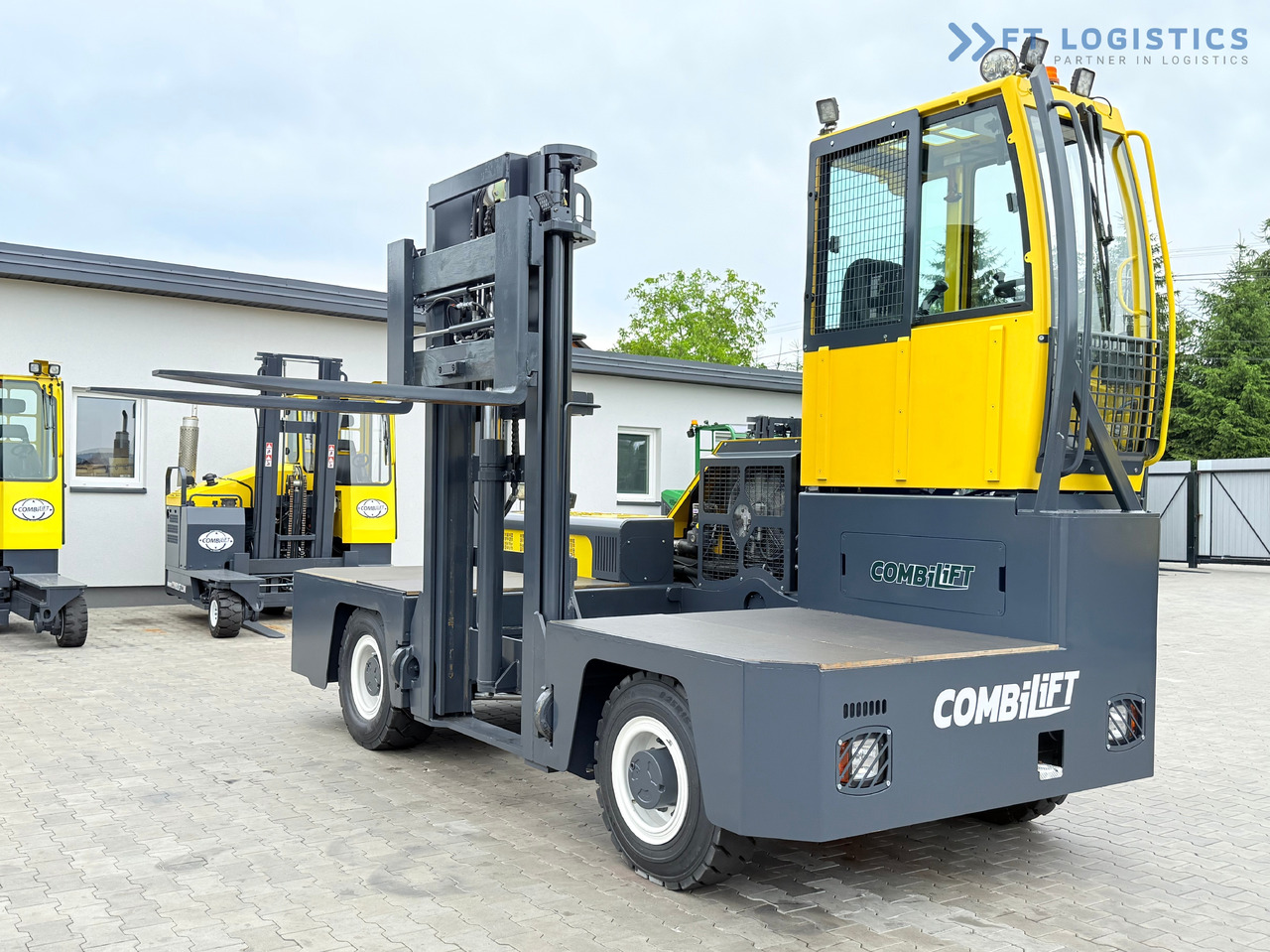 COMBILIFT C6000FSL / DIESEL / DUPLEX - 4100MM / 1400MM FORKS / SIDE LOADER / 6000KG CAPACITY / FREE LIFT / DEUTZ ENGINE / EXCELLENT CONDITION - Máy chất hàng bên: hình 1 COMBILIFT C6000FSL / DIESEL / DUPLEX - 4100MM / 1400MM FORKS / SIDE LOADER / 6000KG CAPACITY / FREE LIFT / DEUTZ ENGINE / EXCELLENT CONDITION - Máy chất hàng bên: hình 1