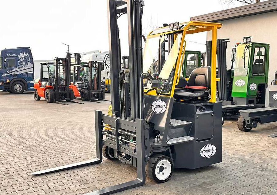 Combilift C2500CB / DUPLEX / 4100MM / DIESEL / FREE LIFT / FORK POSITIONER / SIDE SHIFT / LIKE NEW - Xe tải tiếp cận 4 hướng: hình 2 Combilift C2500CB / DUPLEX / 4100MM / DIESEL / FREE LIFT / FORK POSITIONER / SIDE SHIFT / LIKE NEW - Xe tải tiếp cận 4 hướng: hình 2