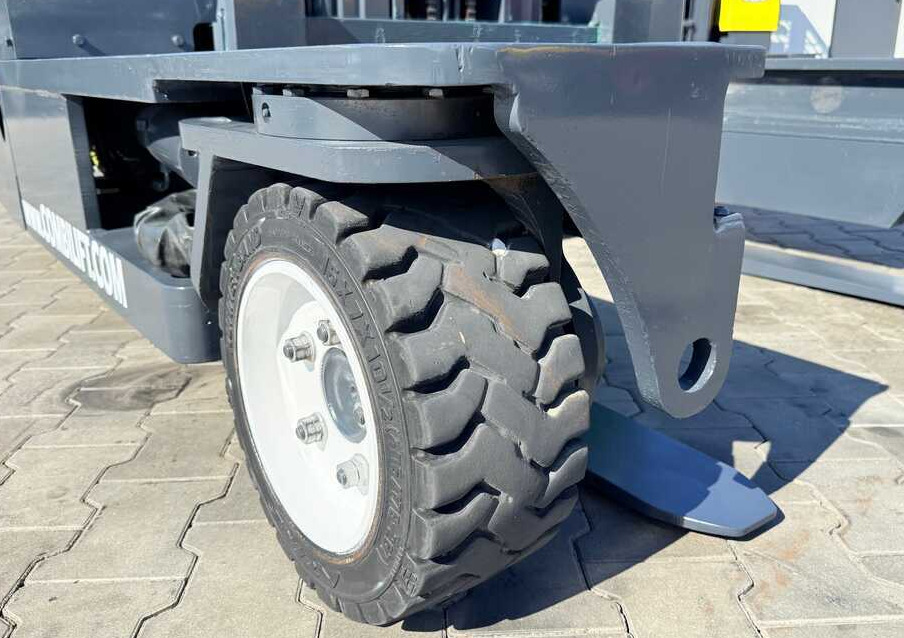 Combilift C3000 / DIESEL / DUPLEX - 4100MM / FREE-LIFT / CABIN / LIKE-NEW - Xe tải tiếp cận 4 hướng: hình 3 Combilift C3000 / DIESEL / DUPLEX - 4100MM / FREE-LIFT / CABIN / LIKE-NEW - Xe tải tiếp cận 4 hướng: hình 3