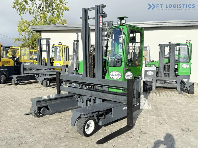 Combilift C3000 / DIESEL / DUPLEX 4200MM / FREE LIFT / WIDE FORK POSITIONER / FULL CABIN / EXCELLENT CONDITION / Wide range of four-way an - Xe tải tiếp cận 4 hướng: hình 2 Combilift C3000 / DIESEL / DUPLEX 4200MM / FREE LIFT / WIDE FORK POSITIONER / FULL CABIN / EXCELLENT CONDITION / Wide range of four-way an - Xe tải tiếp cận 4 hướng: hình 2