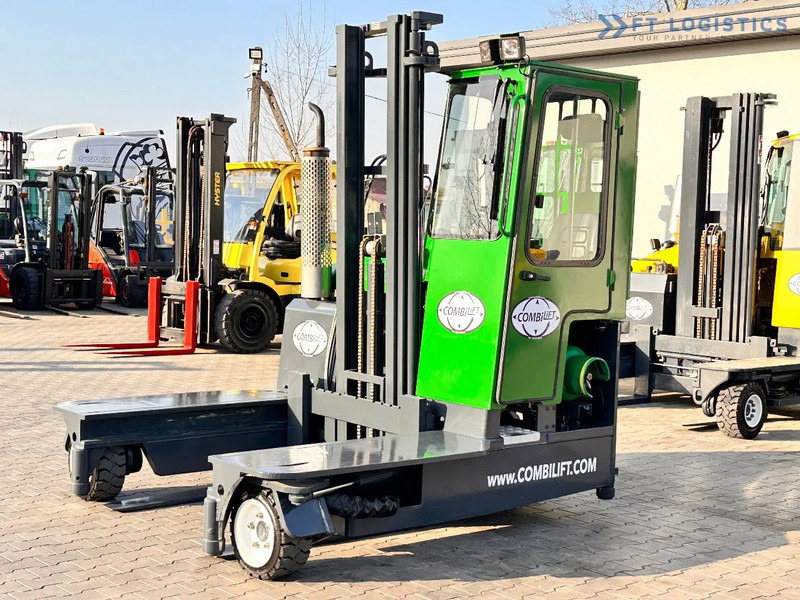Combilift C3000 / DUPLEX / 4100MM / LPG / FREE LIFT / Like New C3000 / DUPLEX / 4100MM / LPG / FREE LIFT / Like New - Xe tải tiếp cận 4 hướng: hình 1 Combilift C3000 / DUPLEX / 4100MM / LPG / FREE LIFT / Like New C3000 / DUPLEX / 4100MM / LPG / FREE LIFT / Like New - Xe tải tiếp cận 4 hướng: hình 1